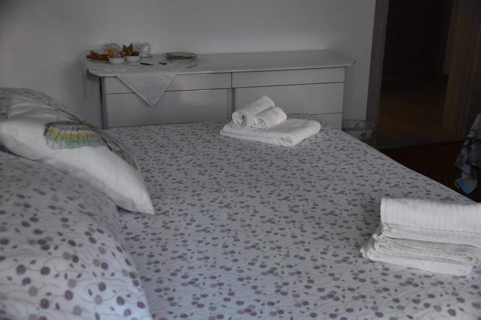 Residenza Delle Farfalle-Tripla Con Bagno Privato E Matrimoniale Con Bagno Condiviso Padua Exterior foto